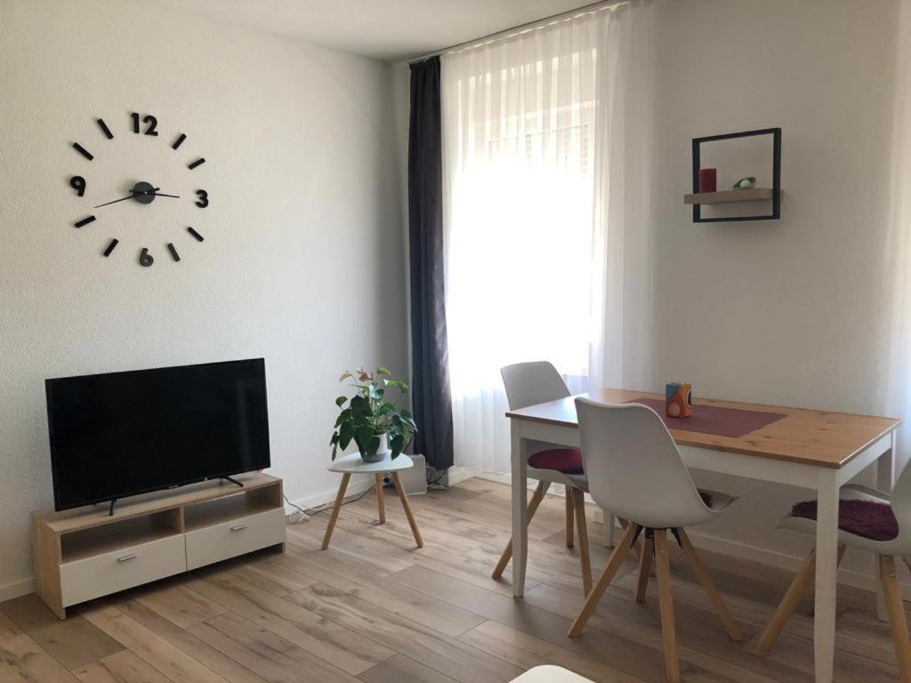 Grenznahe Ferienwohnung Mit 4 Schlafzimmern 格伦扎克·威伦 外观 照片